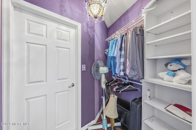 440 Fawns Run, Morganville, NJ 07751