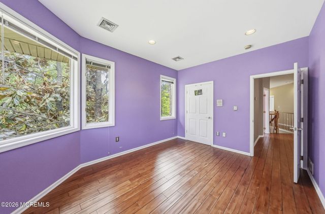 440 Fawns Run, Morganville, NJ 07751