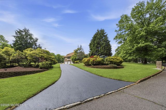 440 Fawns Run, Morganville, NJ 07751