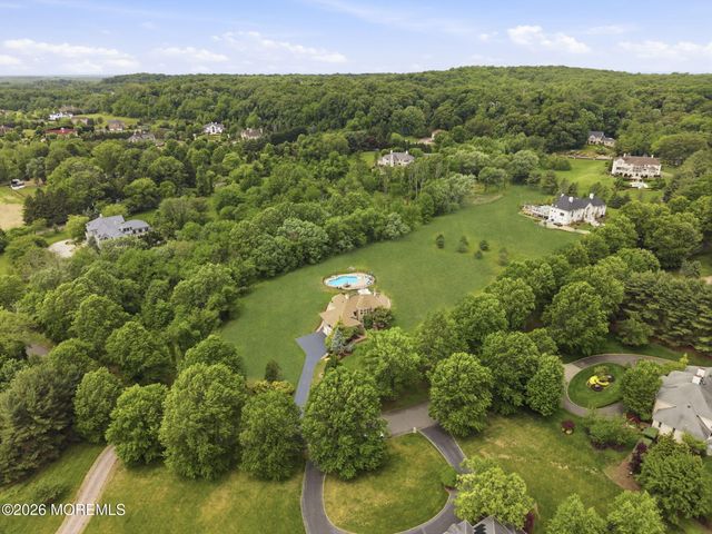 440 Fawns Run, Morganville, NJ 07751