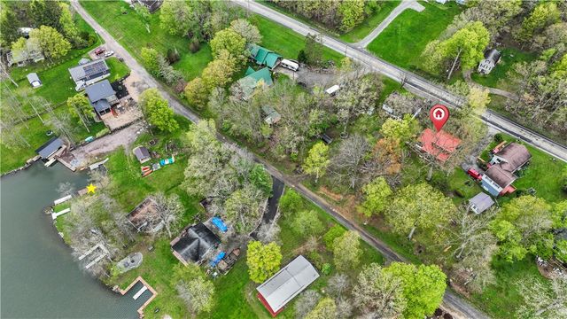 1036 Causeway Dr, Lake Stonycreek, PA 15541