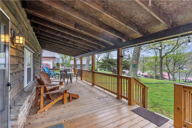 1036 Causeway Dr, Lake Stonycreek, PA 15541