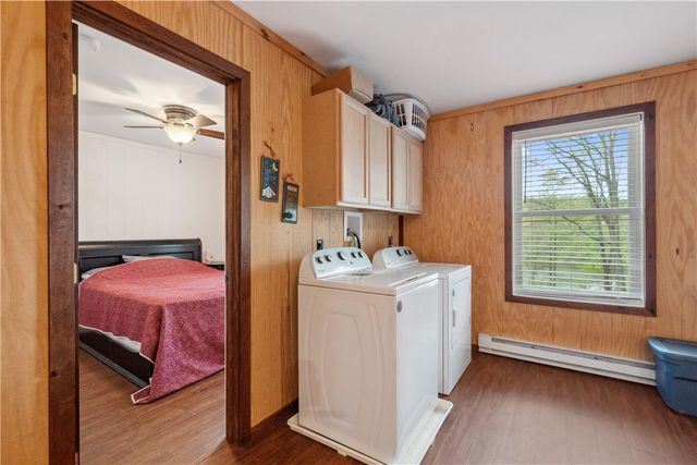 1036 Causeway Dr, Lake Stonycreek, PA 15541