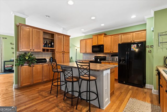 284 Blue Pointe Court, Suwanee, GA 30024