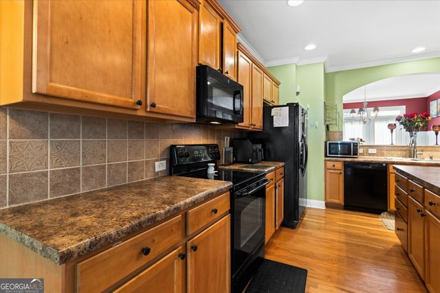 284 Blue Pointe Court, Suwanee, GA 30024