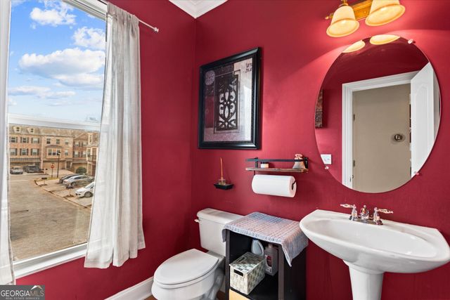 284 Blue Pointe Court, Suwanee, GA 30024