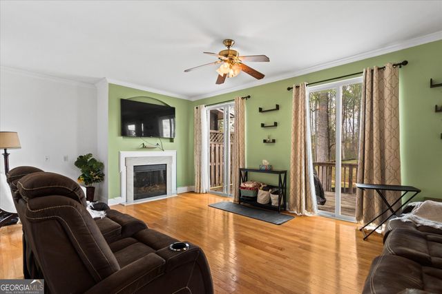 284 Blue Pointe Court, Suwanee, GA 30024