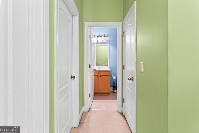 284 Blue Pointe Court, Suwanee, GA 30024