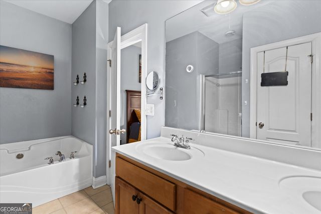 284 Blue Pointe Court, Suwanee, GA 30024