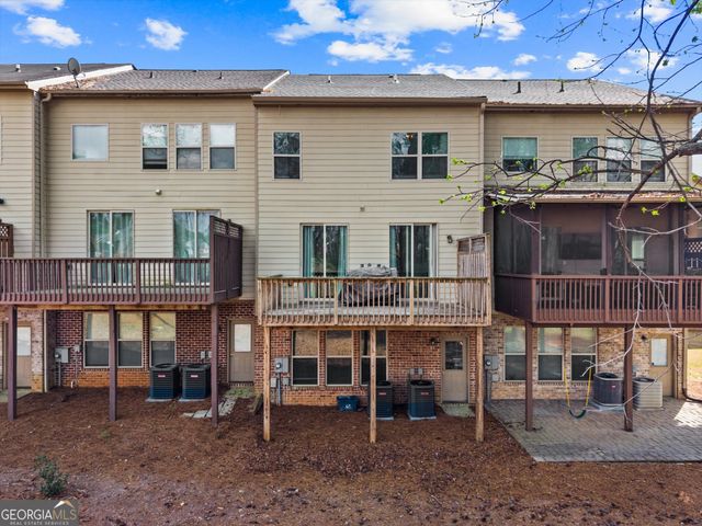 284 Blue Pointe Court, Suwanee, GA 30024