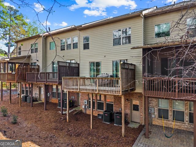 284 Blue Pointe Court, Suwanee, GA 30024