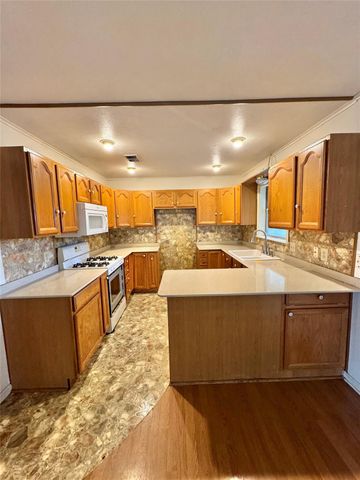 6219 16th Street, Port Arthur, TX 77642