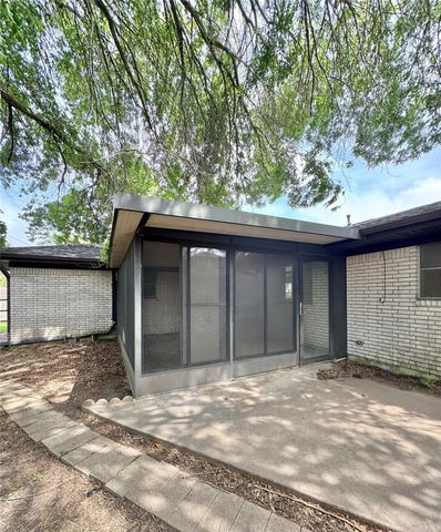 6219 16th Street, Port Arthur, TX 77642