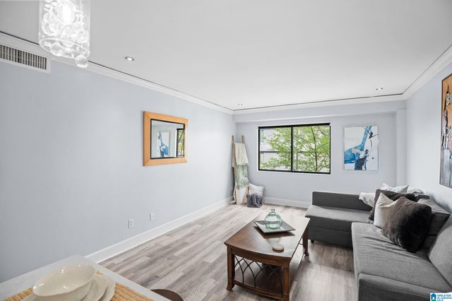 2625 Highland Ave S Apt 403, Birmingham, AL 35205