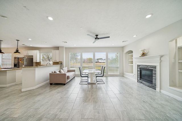 12310 Shadow Island Drive, Houston, TX 77082