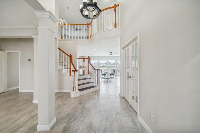 12310 Shadow Island Drive, Houston, TX 77082