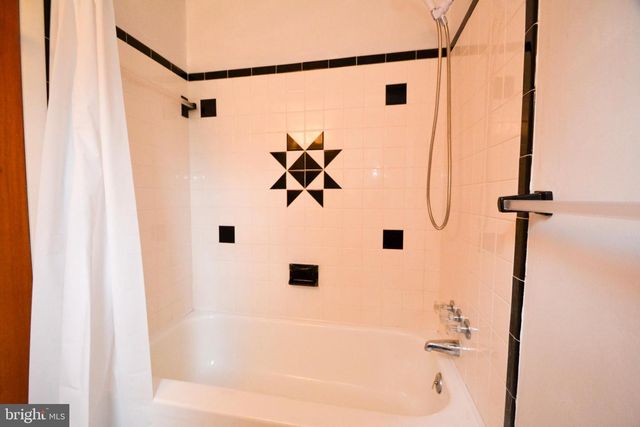 3 BROMWELL CT, Cockeysville, MD 21030