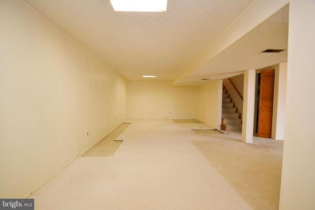 3 BROMWELL CT, Cockeysville, MD 21030