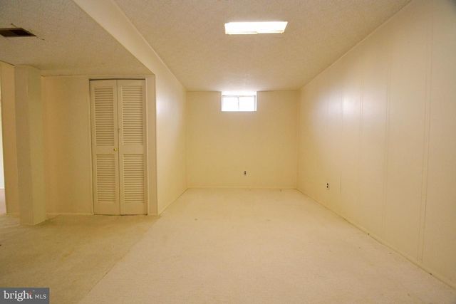 3 BROMWELL CT, Cockeysville, MD 21030