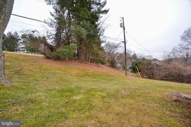 3 BROMWELL CT, Cockeysville, MD 21030