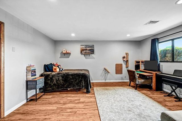 3056 Overhill Drive, Vista, CA 92084