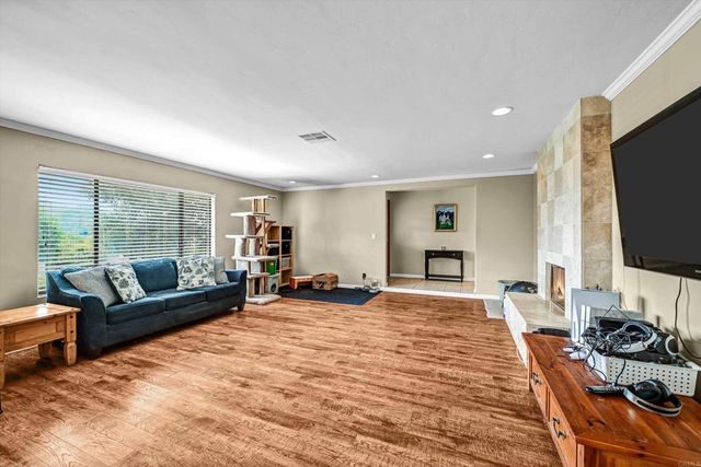 3056 Overhill Drive, Vista, CA 92084