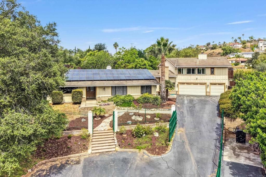 3056 Overhill Drive, Vista, CA 92084