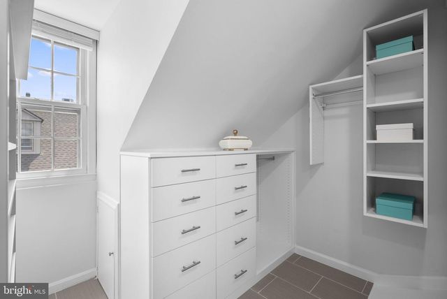 668 S COLUMBUS ST, Alexandria, VA 22314