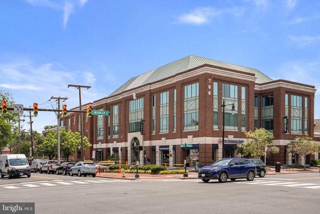668 S COLUMBUS ST, Alexandria, VA 22314