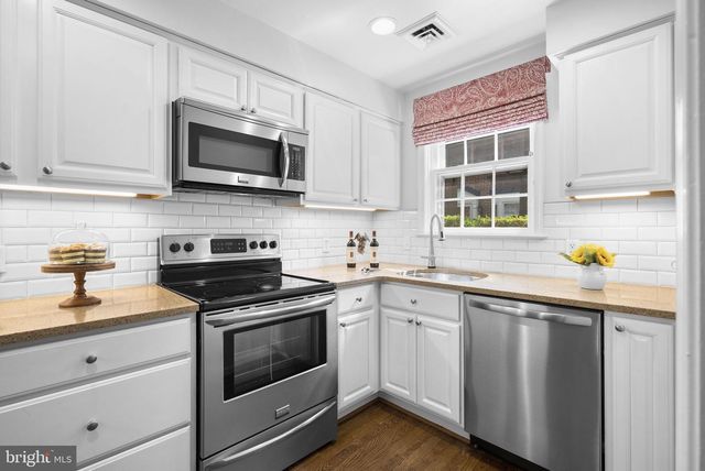 668 S COLUMBUS ST, Alexandria, VA 22314