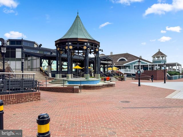 668 S COLUMBUS ST, Alexandria, VA 22314