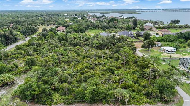 1910 Banana ST, Port Charlotte, FL 33980