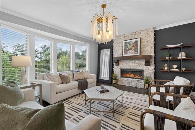 9117 W 178th Street, Overland Park, KS 66013