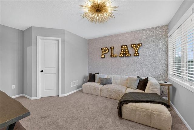 9117 W 178th Street, Overland Park, KS 66013