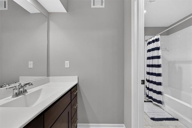 9117 W 178th Street, Overland Park, KS 66013