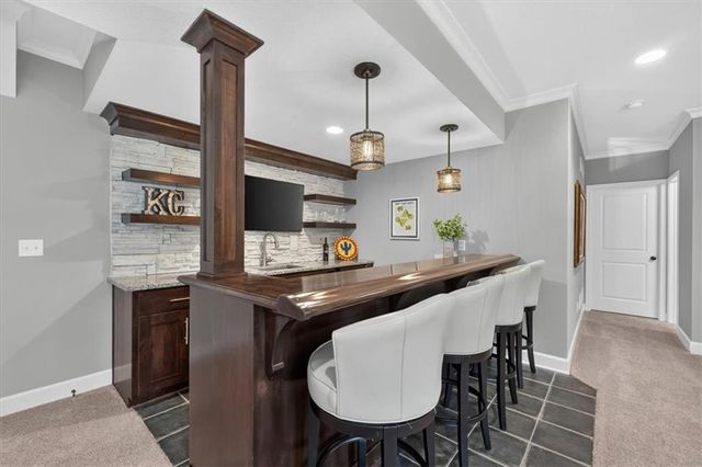 9117 W 178th Street, Overland Park, KS 66013