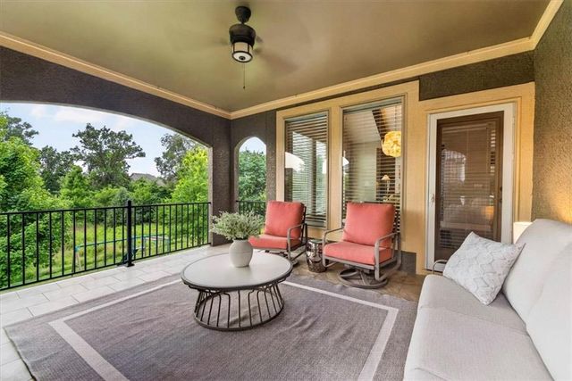9117 W 178th Street, Overland Park, KS 66013