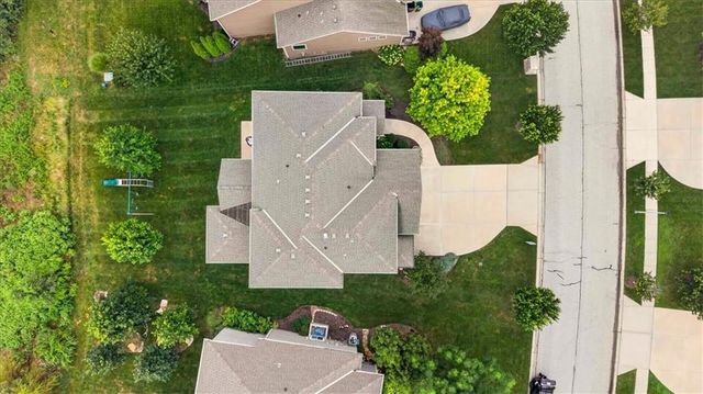 9117 W 178th Street, Overland Park, KS 66013