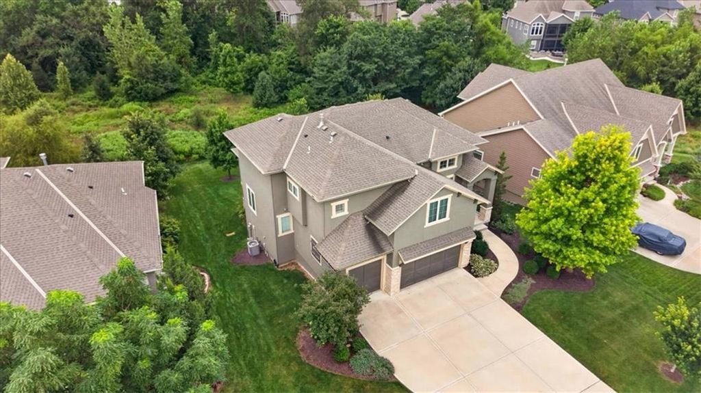9117 W 178th Street, Overland Park, KS 66013