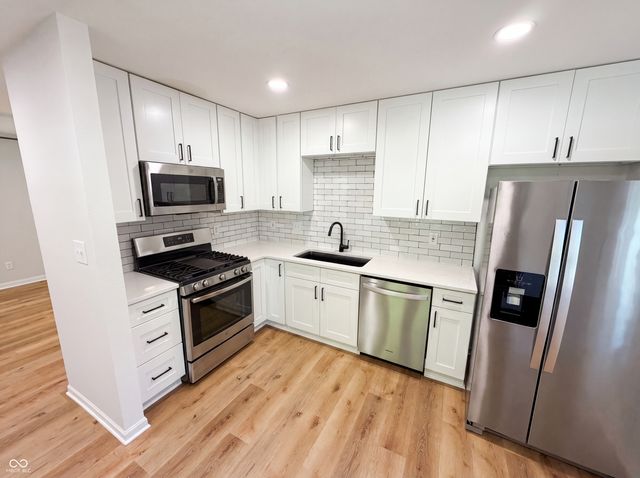 2242 N Alabama Street, Indianapolis, IN 46205