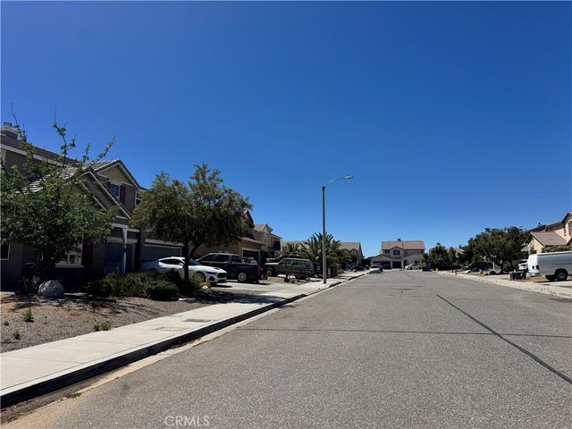 10983 Bay Shore Street, Victorville, CA 92392