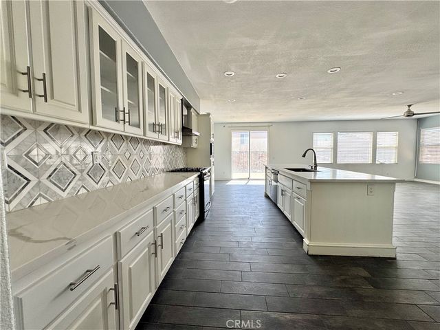 10983 Bay Shore Street, Victorville, CA 92392