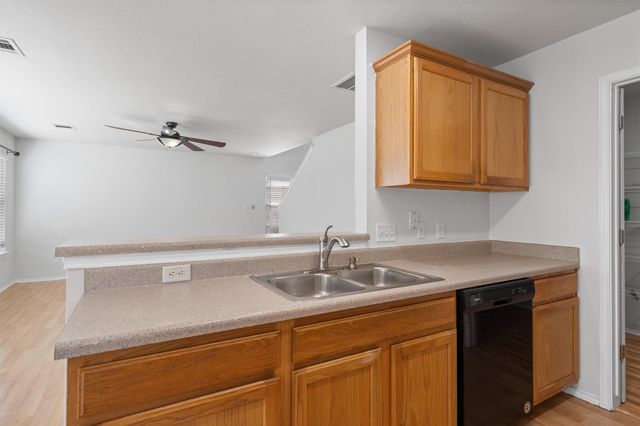 2516 Socorro BND, Leander, TX 78641