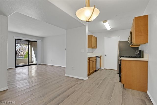 950 Seven Hills Drive 116, Henderson, NV 89052