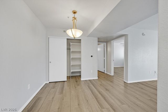 950 Seven Hills Drive 116, Henderson, NV 89052