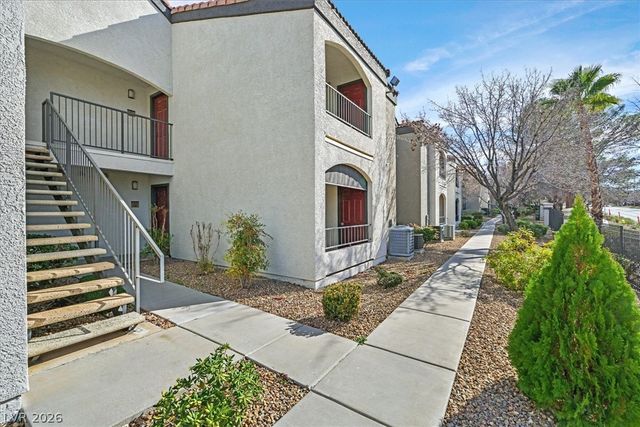 950 Seven Hills Drive 116, Henderson, NV 89052