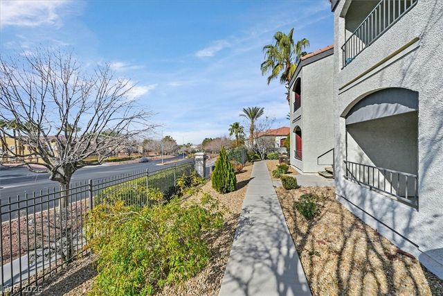 950 Seven Hills Drive 116, Henderson, NV 89052