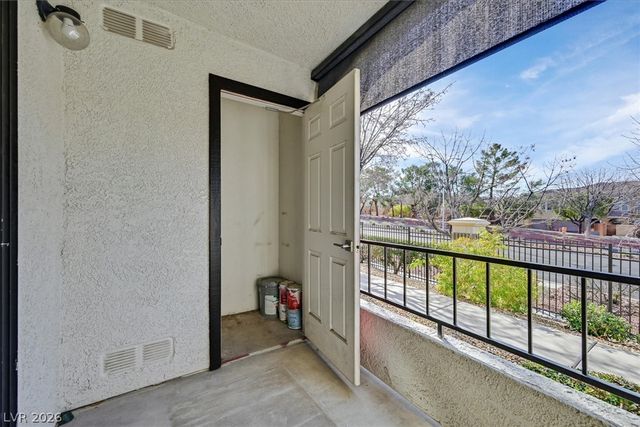 950 Seven Hills Drive 116, Henderson, NV 89052