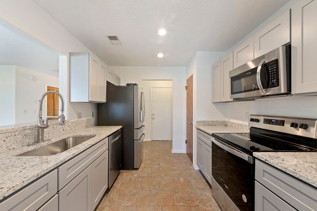 607 Waterwood Drive, Goose Creek, SC 29445