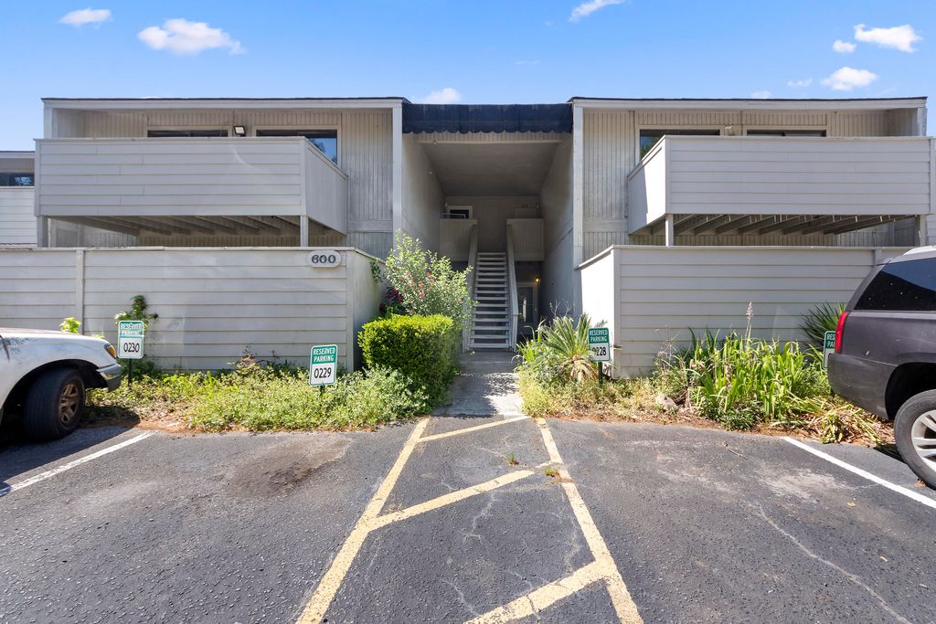 607 Waterwood Drive, Goose Creek, SC 29445